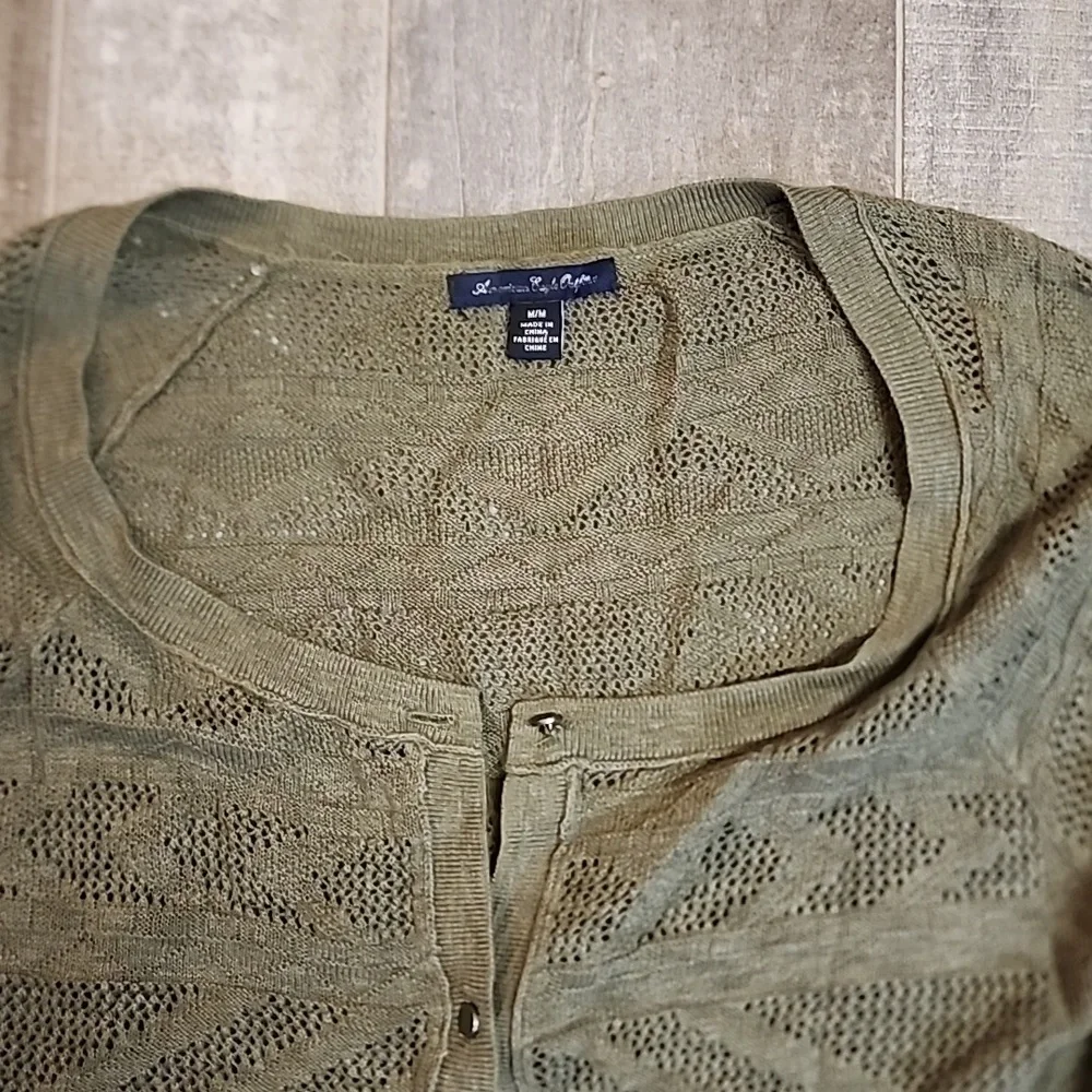 American Eagle brand cardigan sweater in olive 🫒 green - Picture 8 of 10